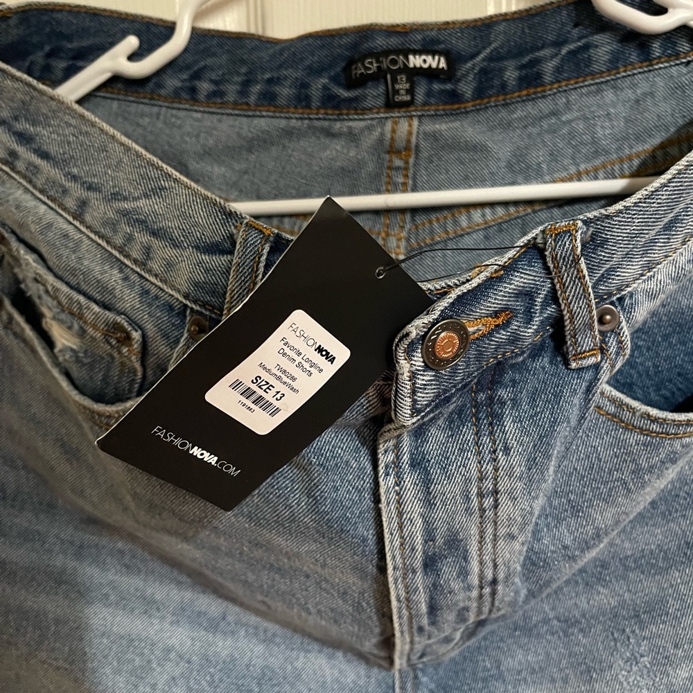 Fashion nova shorts size 13